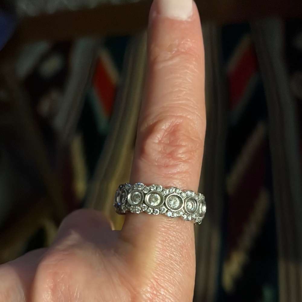 Elegant Silver Ring with Clear Stones